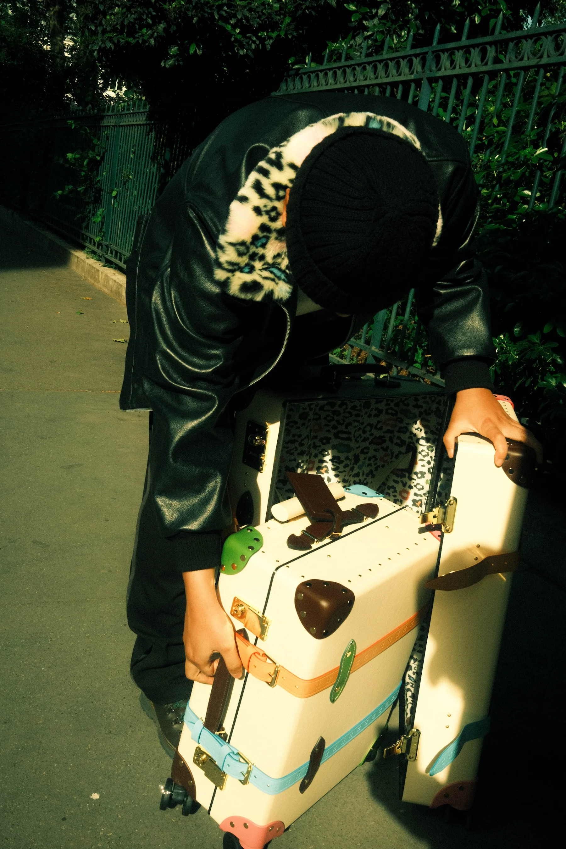 Carry-On - Image 13